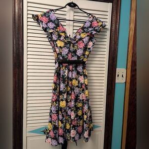 Vintage Floral V-Neck Dress